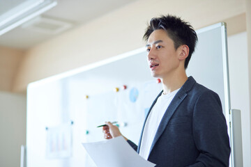 30代スタッフに対して、20代に寄り添い変化・成長する重要性を説得するためのプロセス